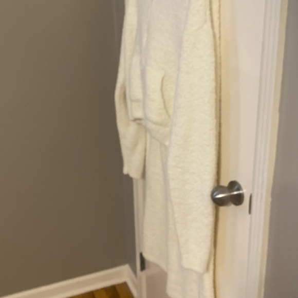 SKIMS Cream Women's Sherpa loungewear size large/extra large adorable - Picture 3 of 7